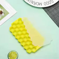 Honeycomb Silicone Ice Tray – 37-Grid Hexagon Ice Cube Maker with Lid for Freezer & Drinks